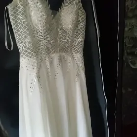 Suknia ślubna 42
