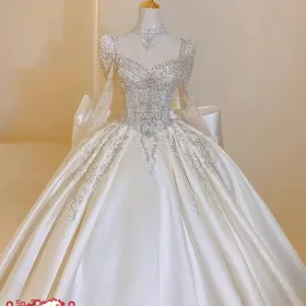 Suknia ślubna księżniczka z cekinami