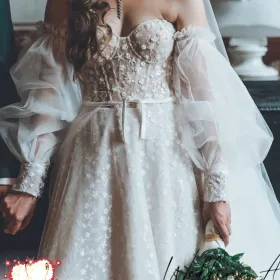 Sprzedam unikatową suknię ślubną 