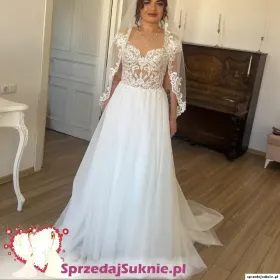 Suknia ślubna jest w doskonałym stanie