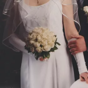 Piękna suknia dla wysokiej osoby