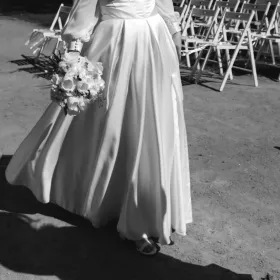 Satynowa suknia ślubna Pepe Linea model Angel off-white r. 40 regulowany gorset Annais Bridal