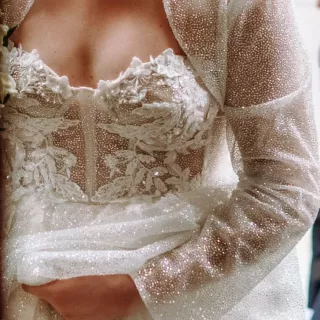 Suknia ślubna pięknie pozłacana, super efektowna (może być ciążowa)