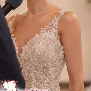 Sprzedam przepiękną suknie  ślubną -rozmiar 36/38