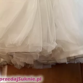 Sprzedam suknie 