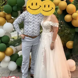 Cudna suknia z brokatową spódnicą i kobiecymi wycięciami - EFEKT WOW