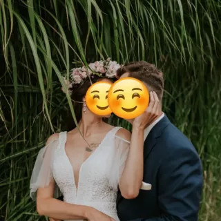 Subtelna Suknia Ślubna 