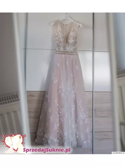 Prześliczna suknia ślubna Elizabeth Passion