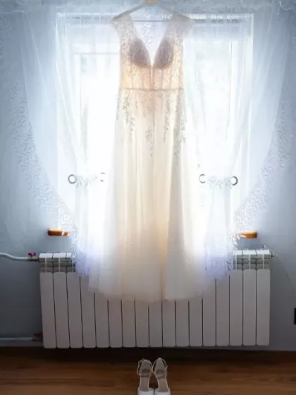 Sprzedam piękną suknie ślubną