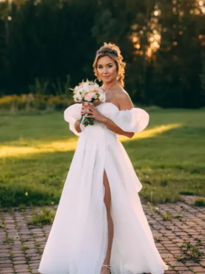 Suknia ślubna z dodatkami