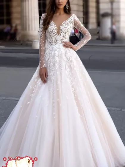 Piękna suknia ślubna księżniczka Nuria Oksana Mukha