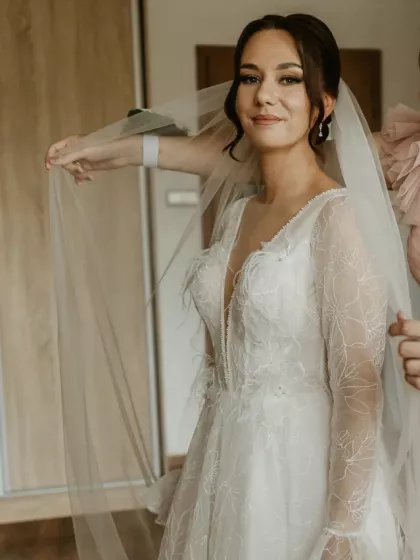 Sprzedam zjawiskową suknię ślubną z kolekcji Premium Exclusive 2025. 